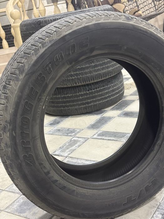 Автошина покрышка для машины