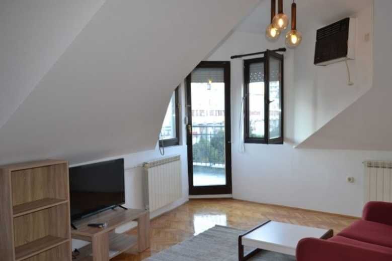 Дава се под наем Едностаен апартамент в Пловдив, Съдийски - 45 кв.м за 163.2 € - Снимка #2