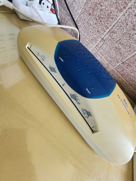 Laminator ProfiOffice A4 Sealmaster + 50 folii de laminare
