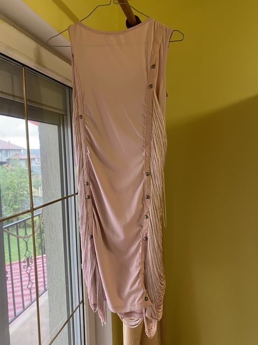 Vand rochii evenimente