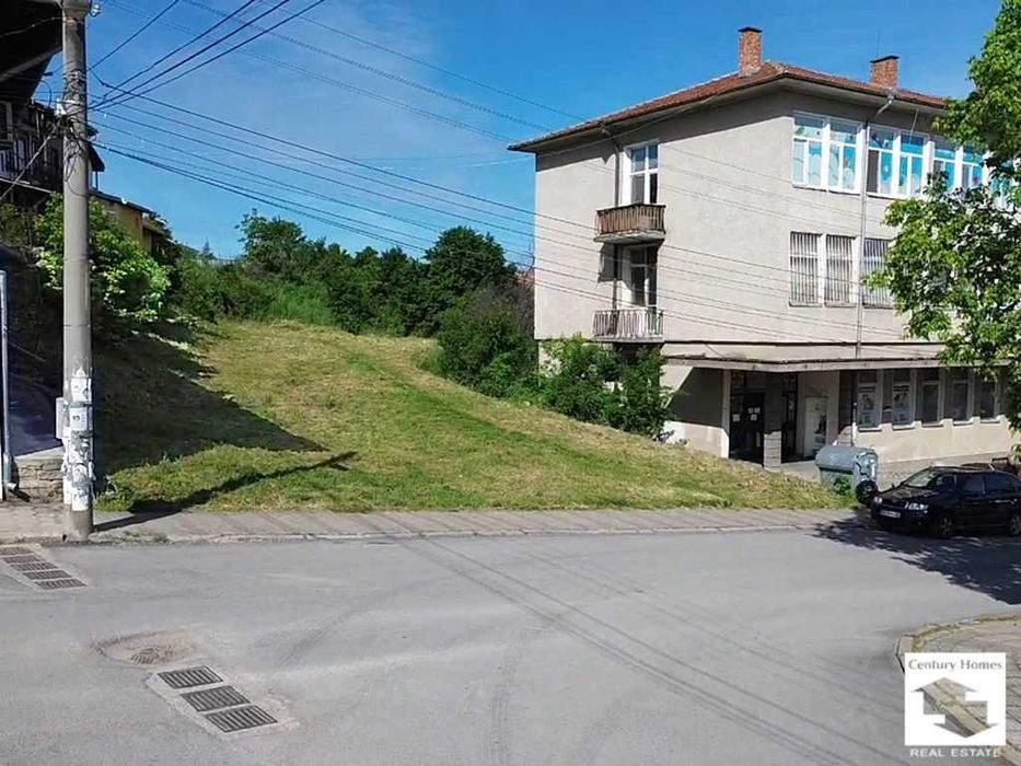 116264 Парцел в регулация, с лице към централния площад  в гр. Дебелец