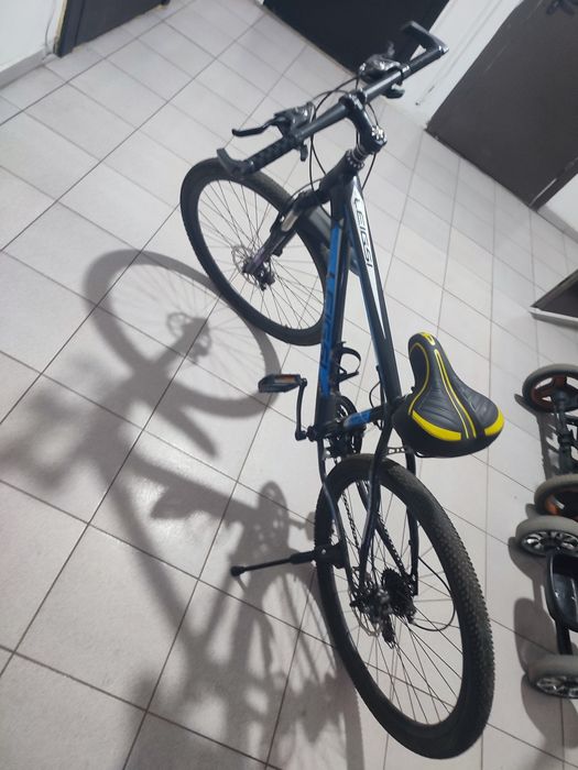 Вилосипед почти новый)))