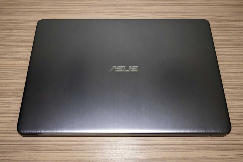 ASUS VivoBook S510UQ, i5-8250U, 12GB DDR4, 128GB + 1TB, NVIDIA 940MX