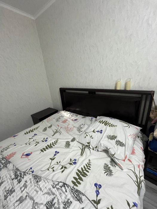 Продам спальный гарнитур