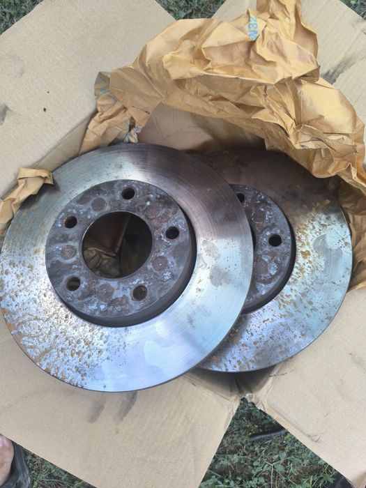 Предни спирачки за мазда 5