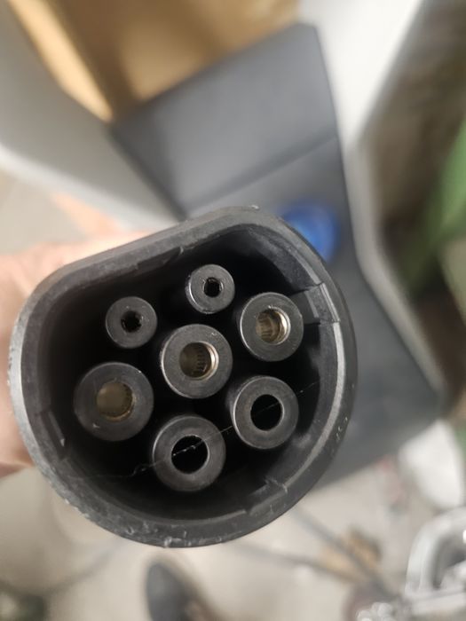 BMW докстанция за зареждане