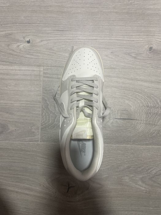 Nike dunk bone white