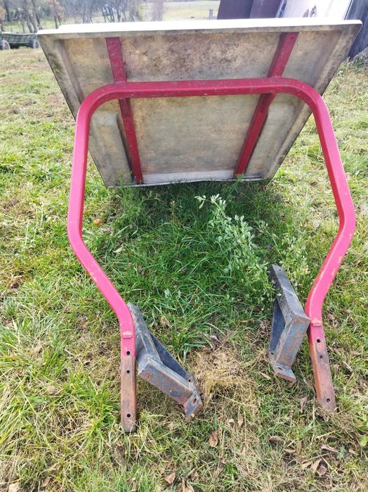 Sémi cabina de vanzare