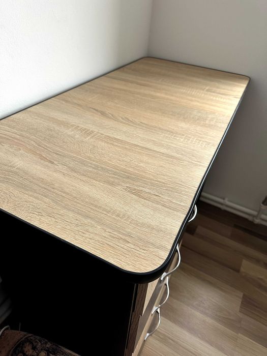 Birou Pal 4 sertare Stare foarte buna ! Poze reale ! Ca nou