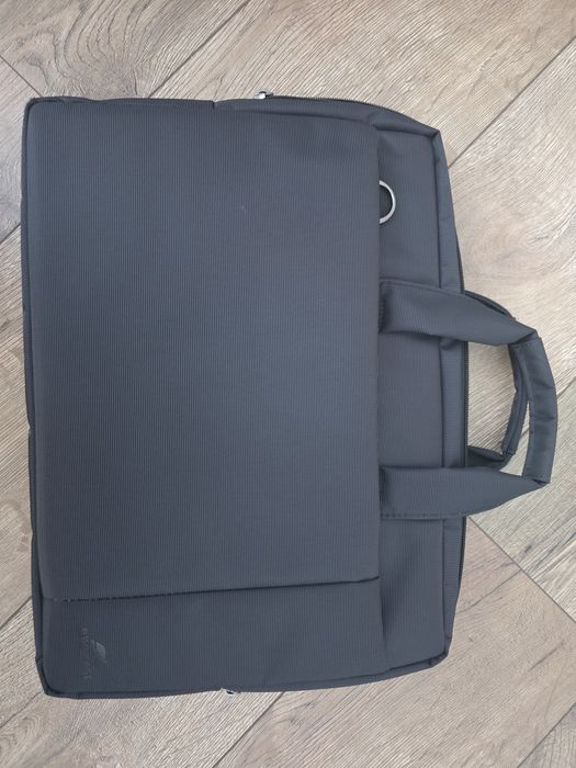 Продам сумку под ноутбук 14"