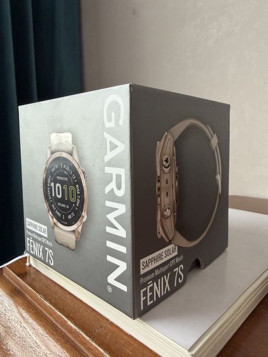 Garmin Fenix 7s Sapphire Solar