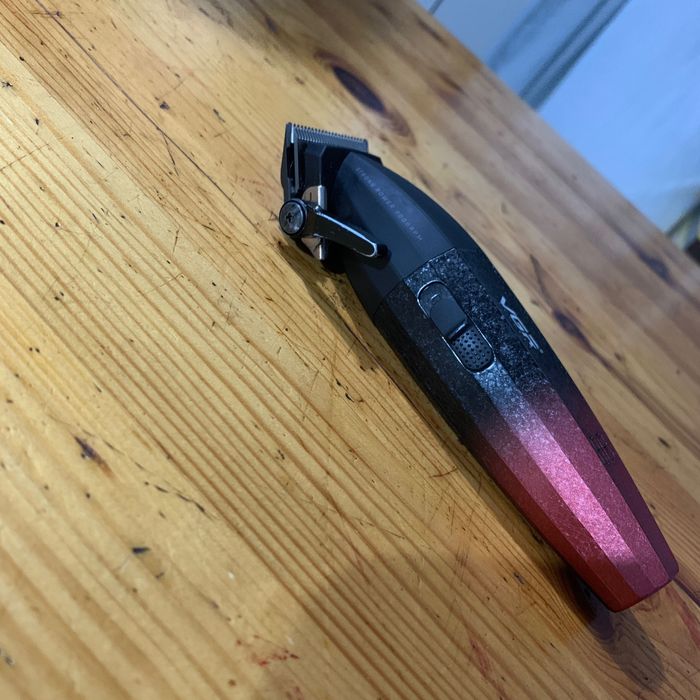 Здравейте Продавам Машина За подстригване VGR