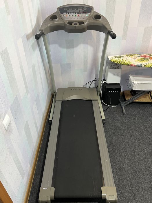 Срочно продам беговую дорожку