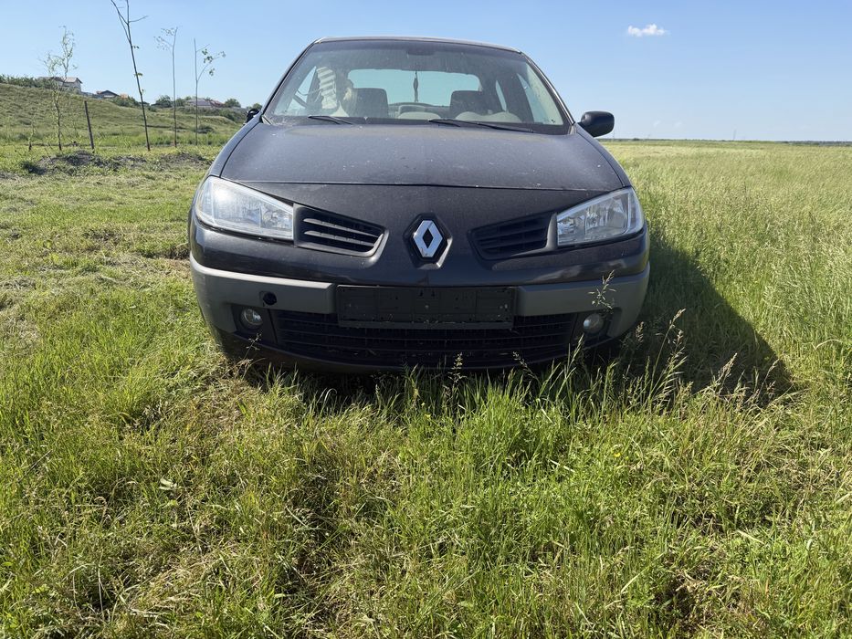 Far stanga dreapta renault megane 2