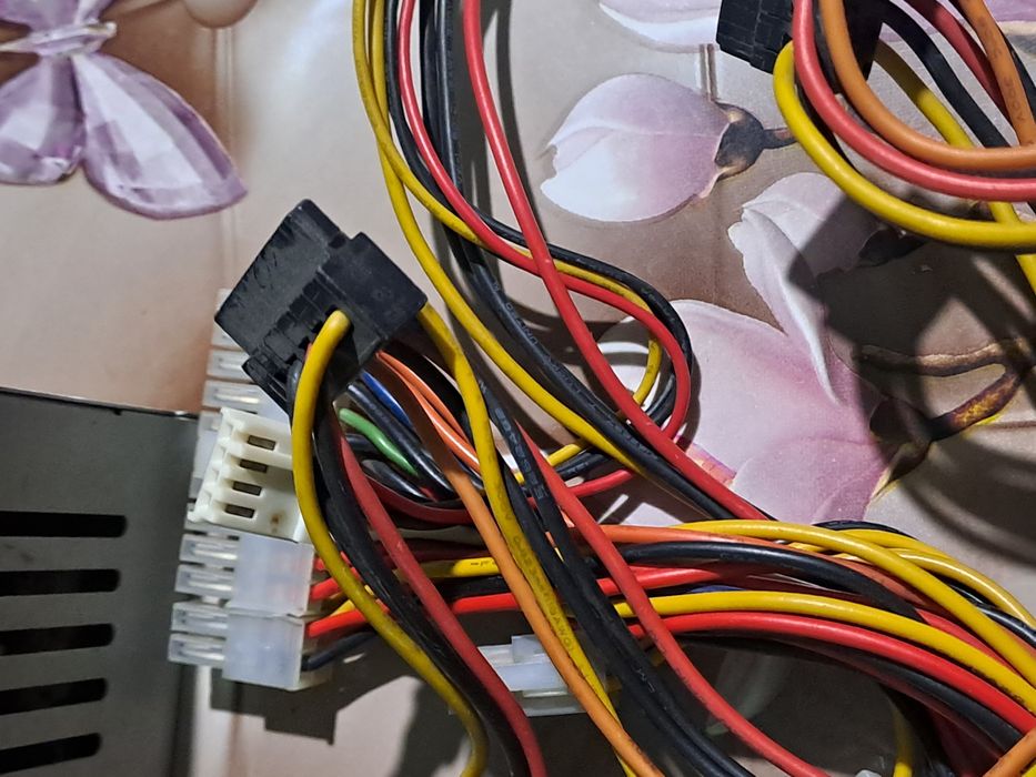 Продаётся блок питания