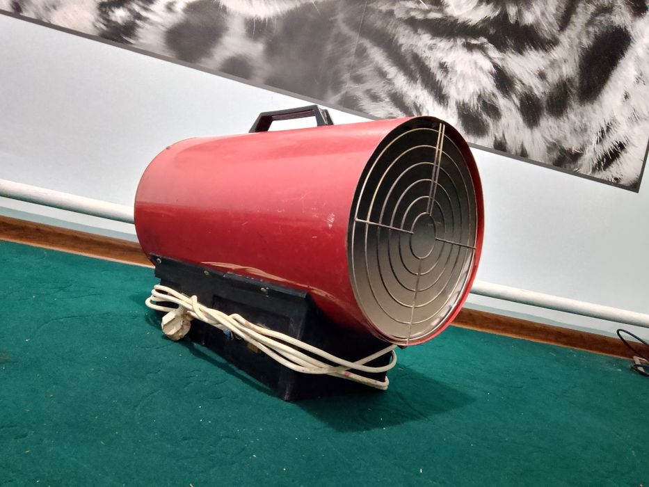 Продается пушка для натяжных потолков.