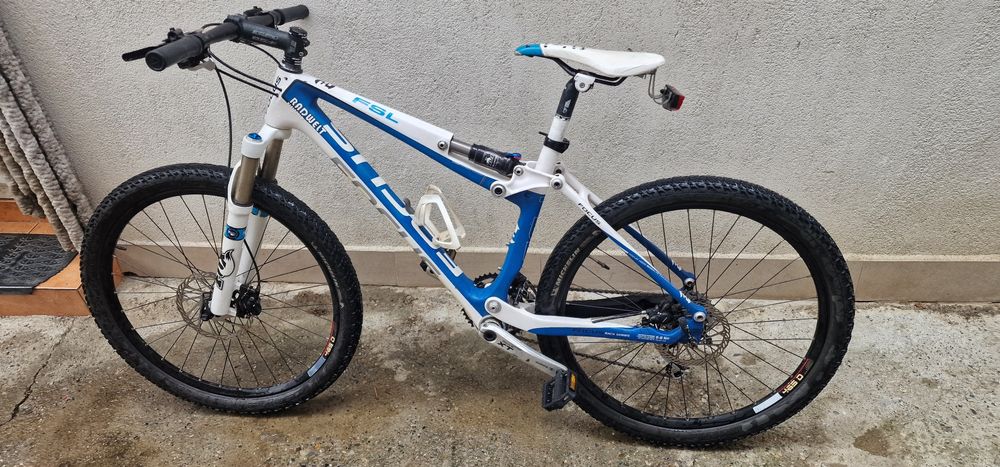 Bicicleta carbon, Focus FSL.