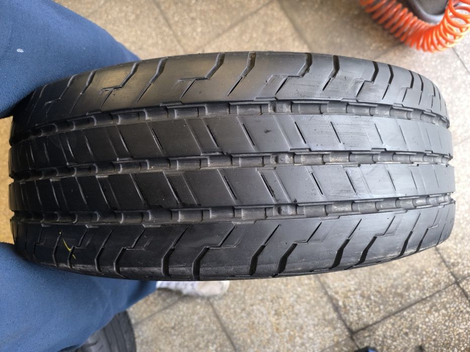 215 65 16C 4бр. Бусови Летни 24г.