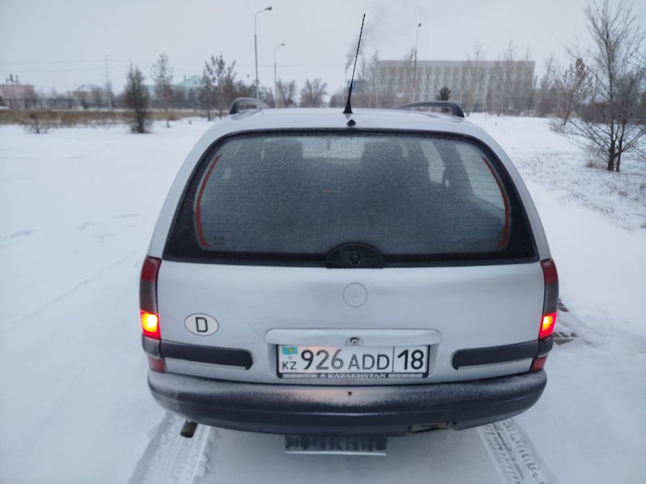 Продам машину Опель омега б