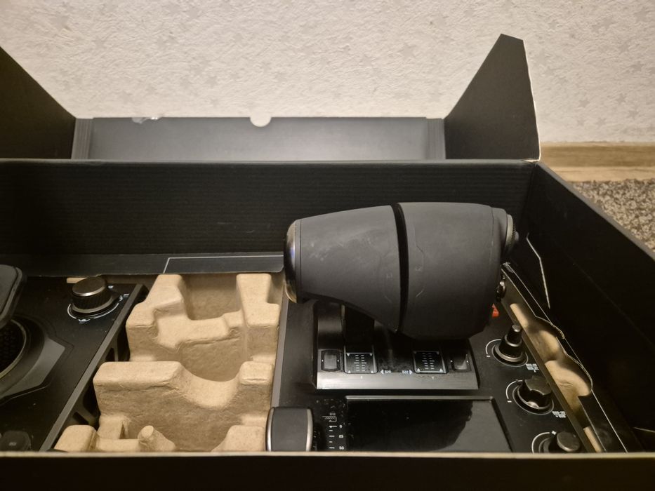 Simulator Zbor VelocityOne Flightdeck