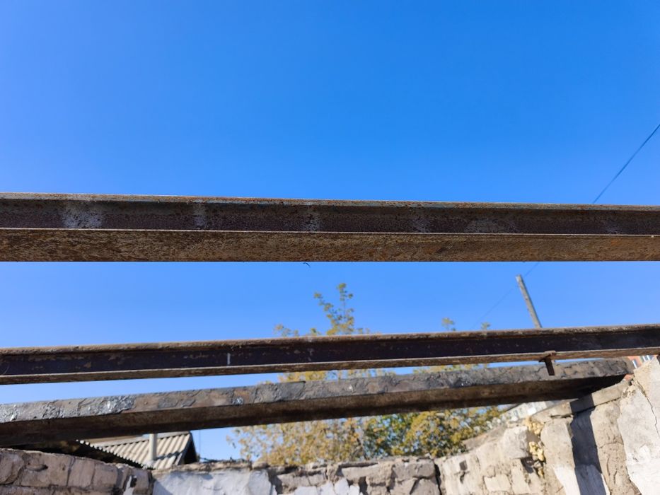 Продам рельсы 4м