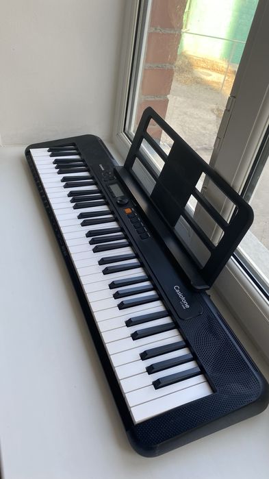 Синтезатор Casio
