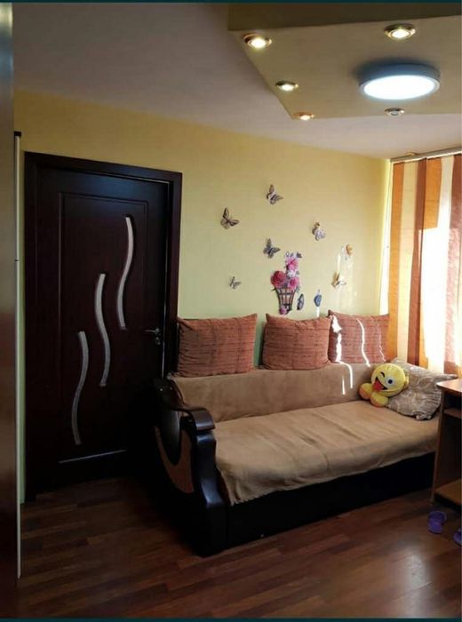 Vand apartament complet mobilat si utilat cu 2 camere in Libertarii
