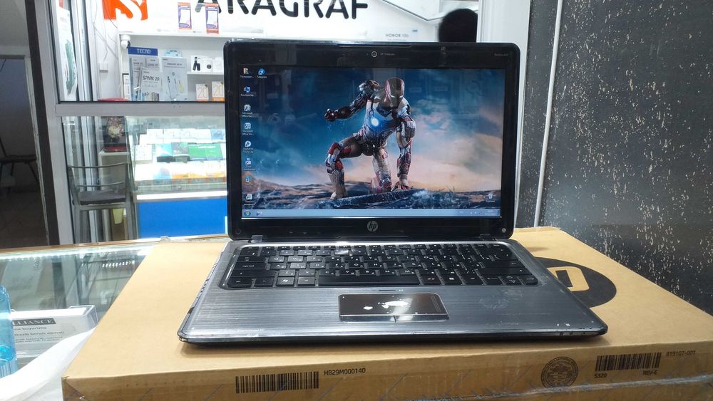 Samsung noutbook sotladi