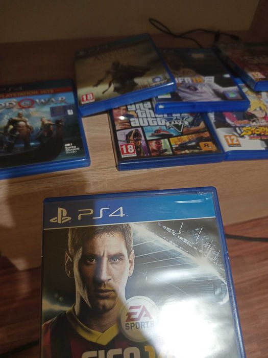 PlayStation 4+Подарък игри