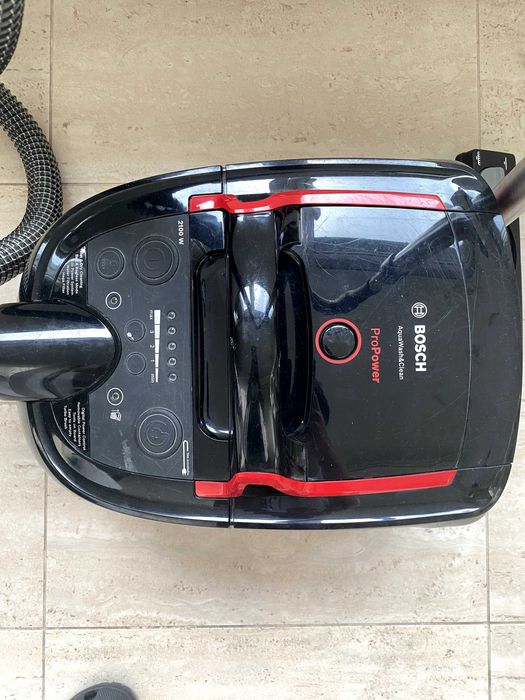 Bosch AquaWash&Clean Serie | 4 - Прахосмукачка