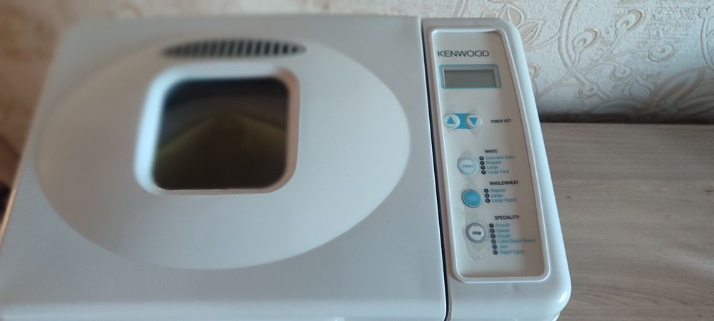 Продам Хлебопечку