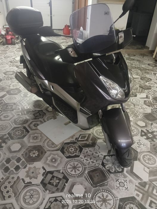 Vând scuter Yamaha YP 250 R