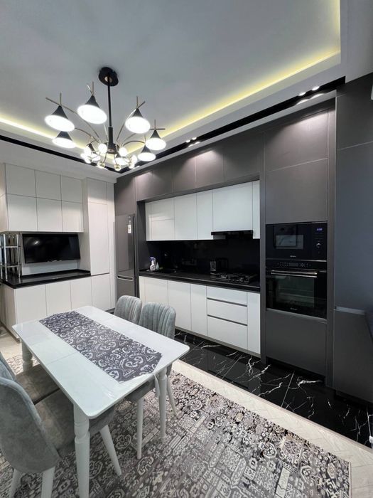 Сдам в долгосрочную аренду 2-ком. кв. в новостройке на Дархане, центр.