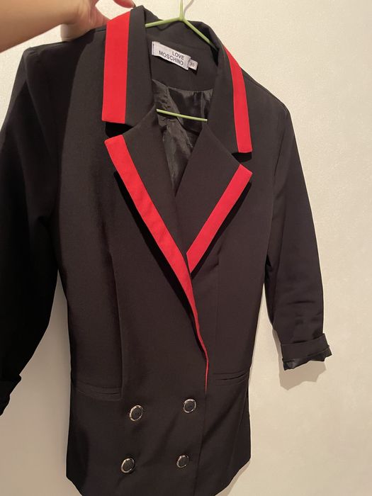 Черный пиджак  с размера