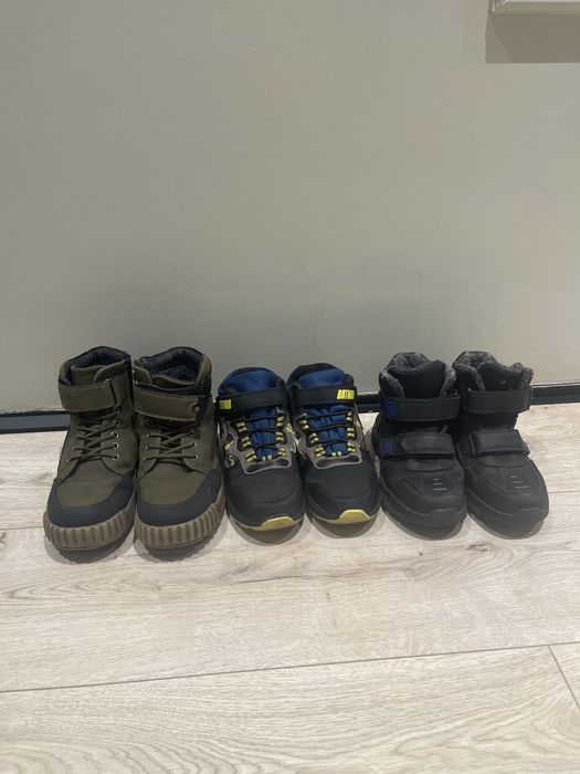 Продам детские ботинки для мальчиков.