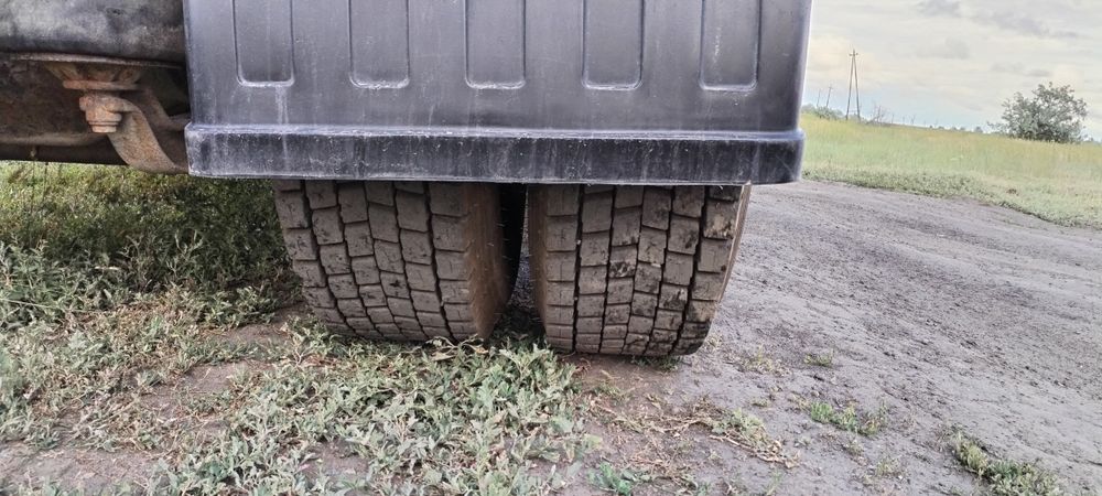 Тягач мерседес  .