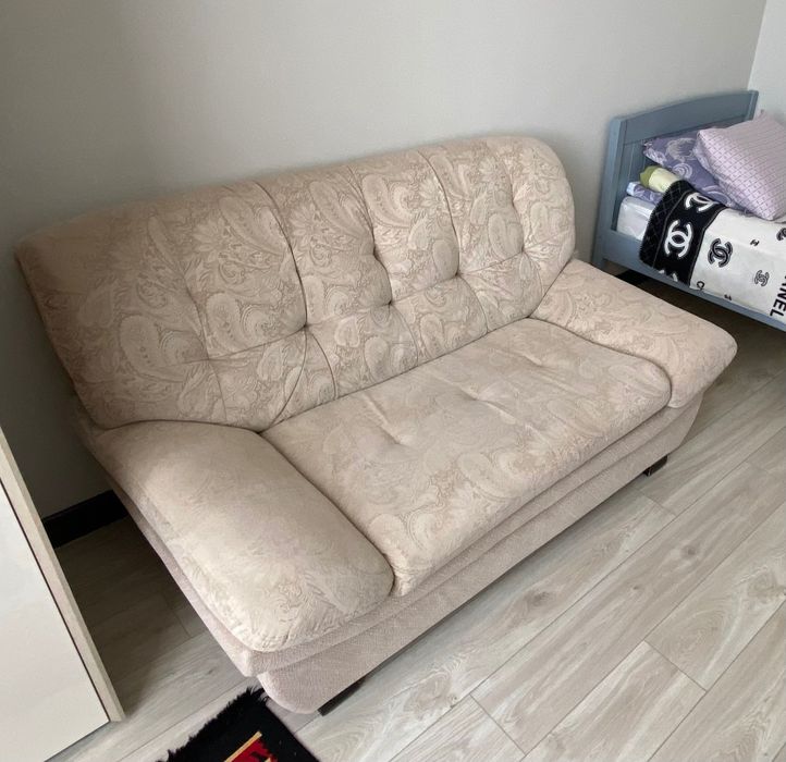 Продам диван 3-х и 2-х местные