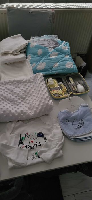 PACHET COMPLET PENTRU NOU-NĂSCUT – BĂIEȚEL | Tot ce aveți nevoie din prima zi!
