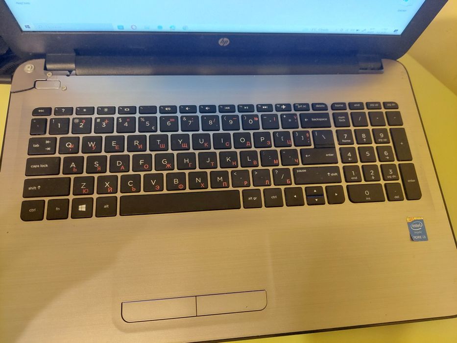 Лаптоп Hp 250 G5 - за части или ремонт