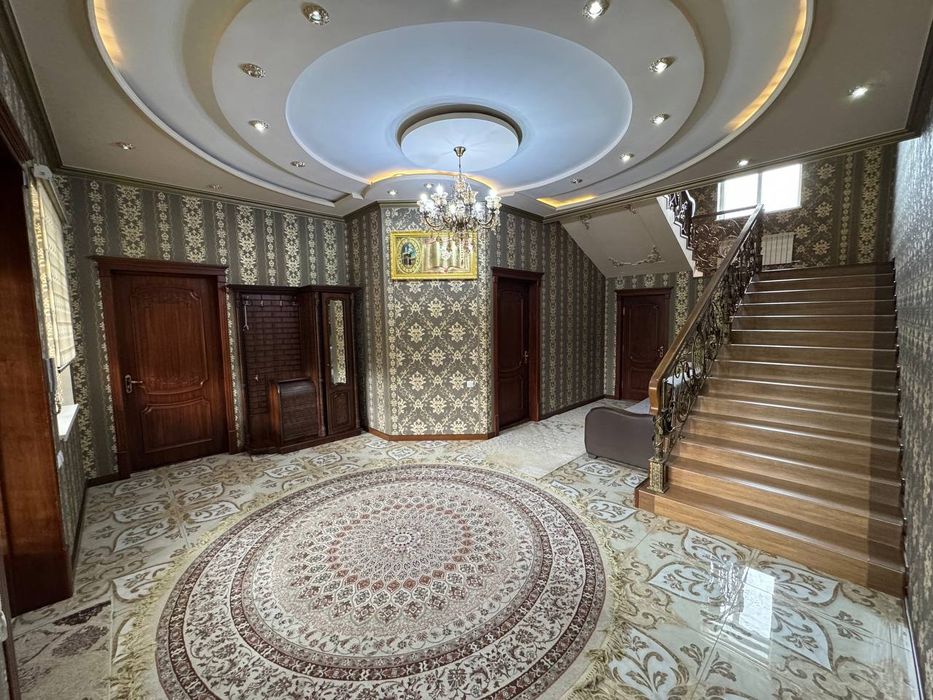 Сдается  дача на Чарваке. От бочки 2 км