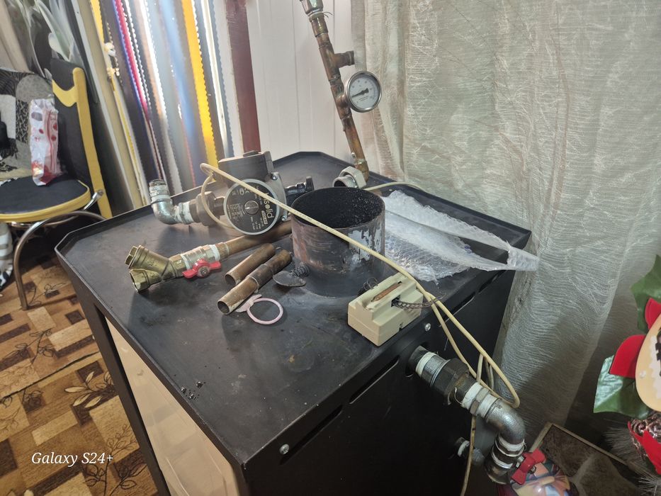 Камина Прити  с водна риза