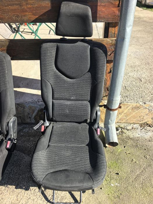 Peugeot  308 седалки под наем