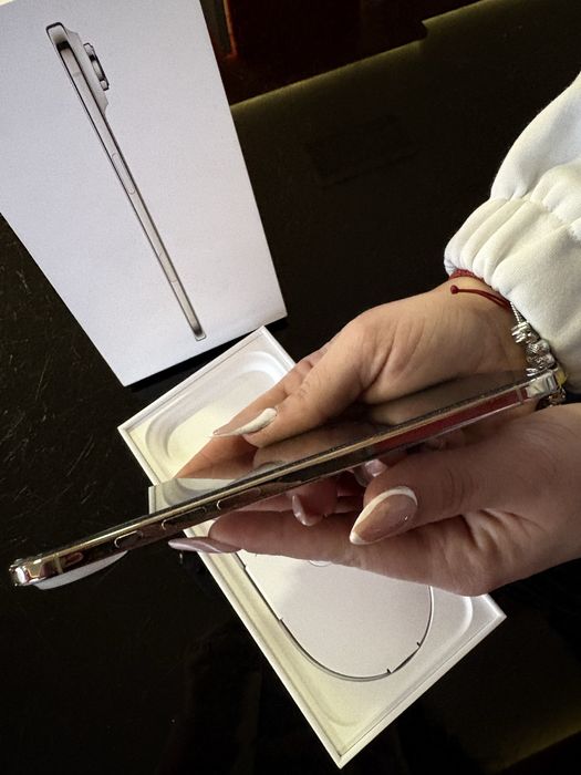 Iphone 17 air - gold