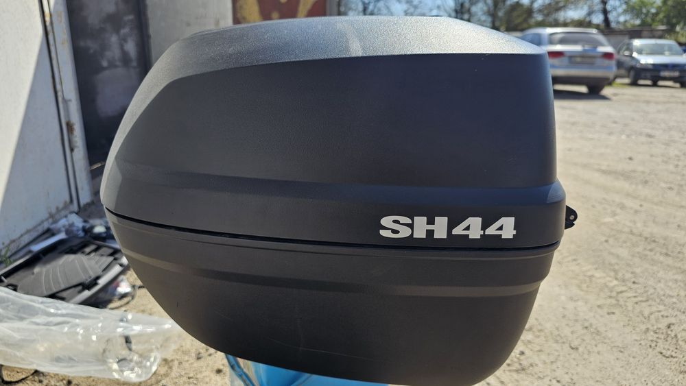 Super ofertă! Top Case SHAD SH44 + placă de montare