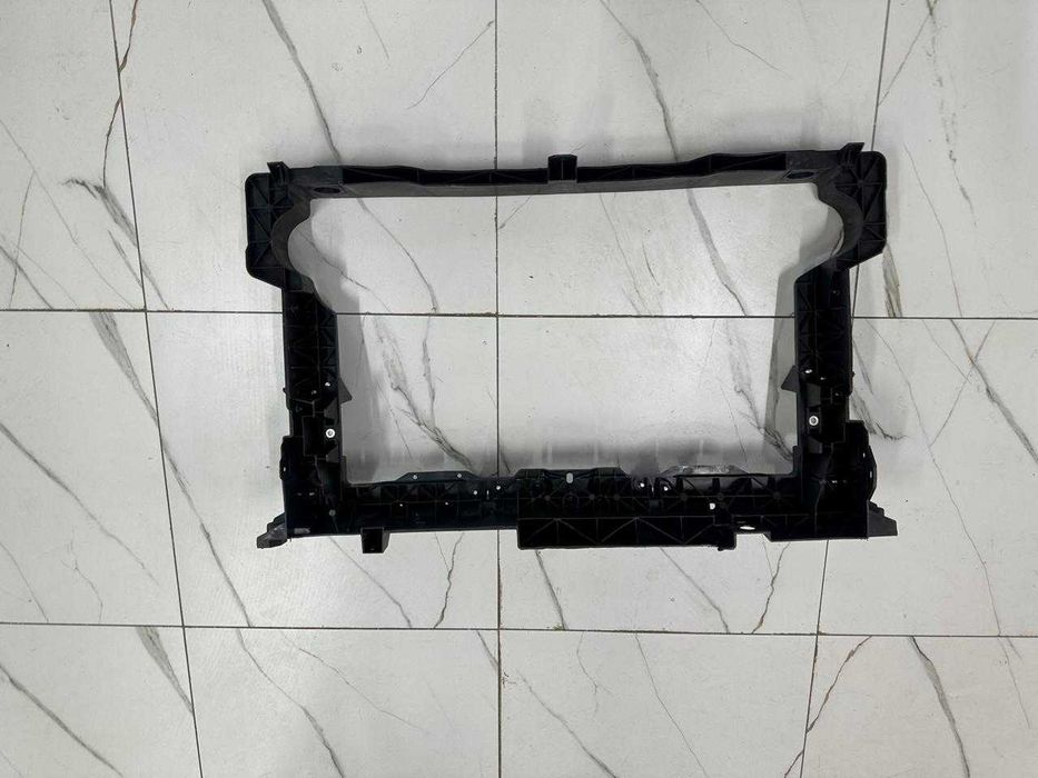 Geely Emgrand суппорт радиатора