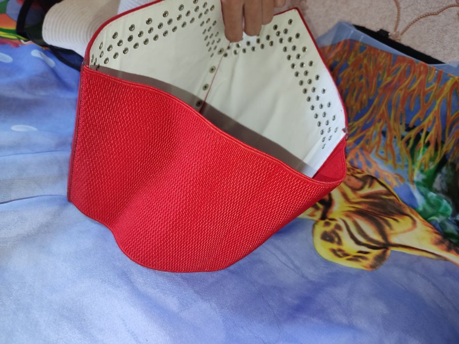 Элегантный корсет с клёпками, привезла с Турции