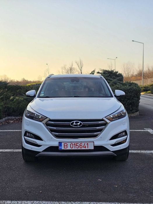 Hyundai Tucson 2.0 CRDi 4x4/Jante+Anvelope Iarna/Revizie/RAR/Istoric