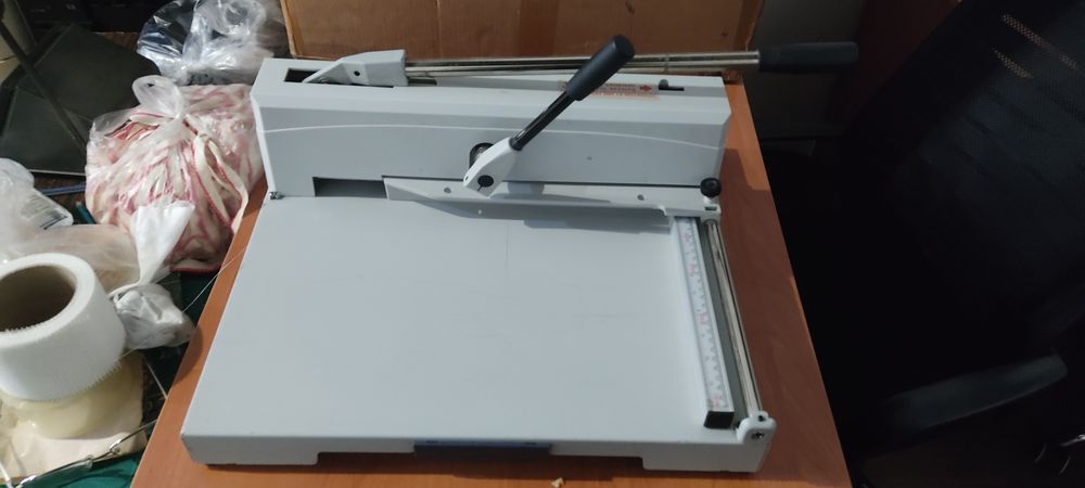 Резак для бумаги KW-TRIO 3943 (профессиональный)