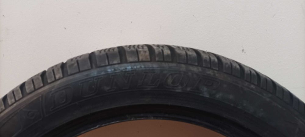 Гуми 225/50 R18..
