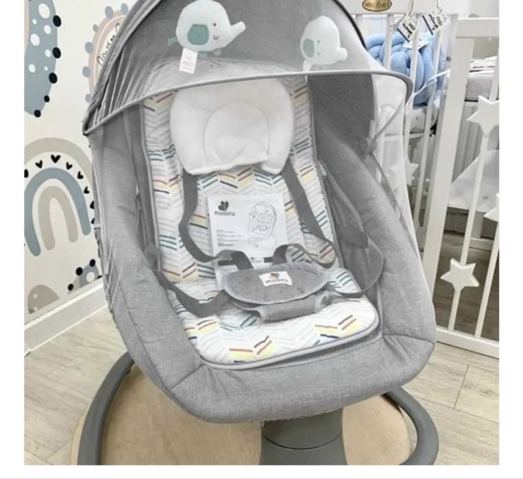 Продам шезлонг качели от сети работает